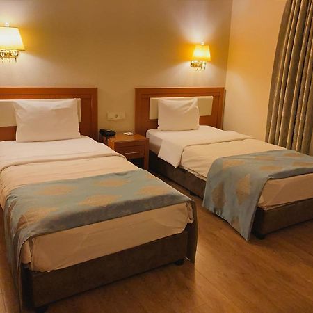 Premier Vista Hotel سيليفري المظهر الخارجي الصورة